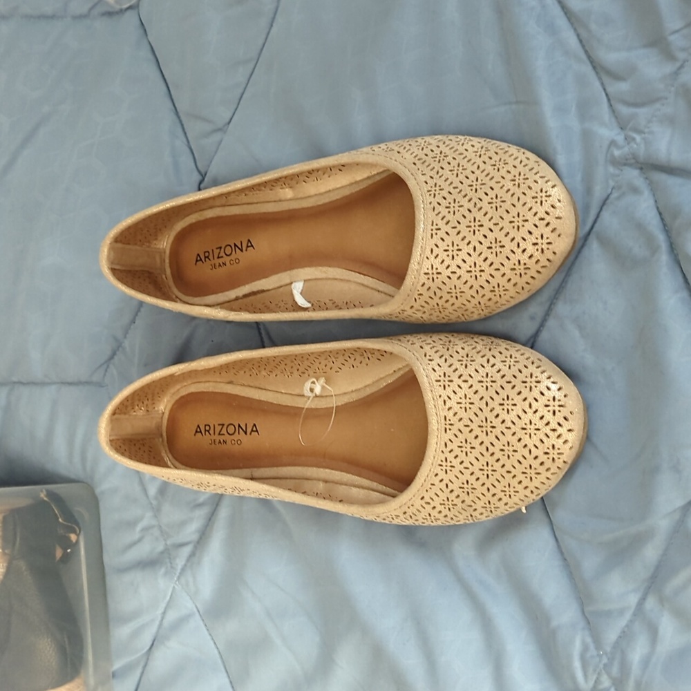 Gold flats size 91/2